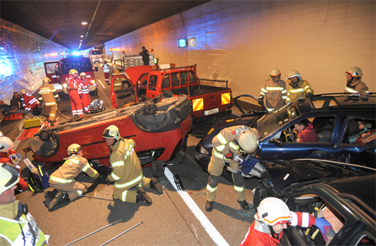 Großübung im Tauerntunnel am 17.10.2015